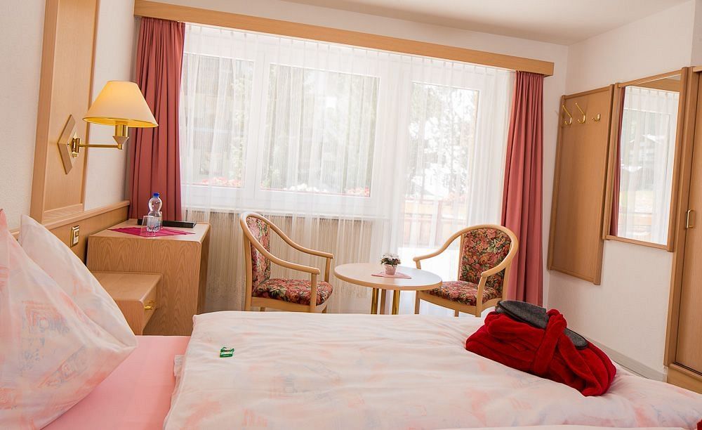 Wellness- Und Schneesporthotel Christiania 사스-알마겔 외부 사진