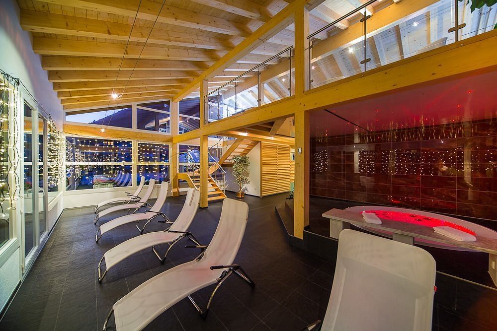 Wellness- Und Schneesporthotel Christiania 사스-알마겔 외부 사진